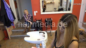 8200 Joanna 13 arriving and introduction in salon for haircut by Zoya