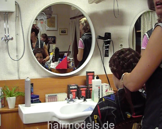 654 Salon Gloria Berlin AngeliqueD complete  shampoo and wet set 33 min video for download
