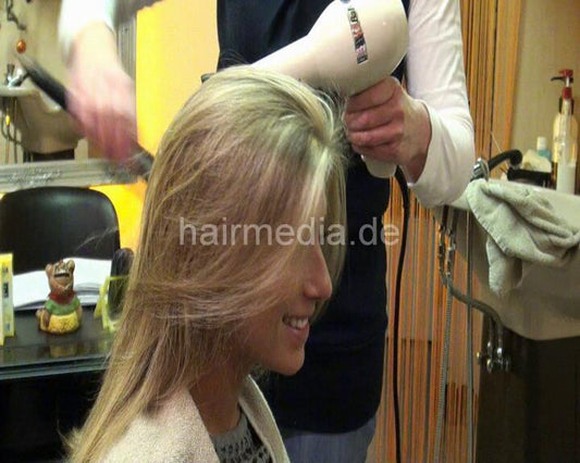 b016 KristinaB style blowdry