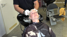 Cargar imagen en el visor de la galería, 7114 15 Luisa backward shampooing by barber