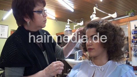 6154 4 Ernita combout and finish wet set hair