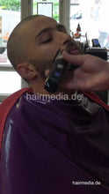 Charger l&#39;image dans la galerie, 1197 17 18 longhairguy headshave and shampoo by Nico