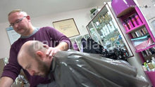 Cargar imagen en el visor de la galería, 2012 20201209 xmas salon barber session by Nico 4 forward wash Canan controlled
