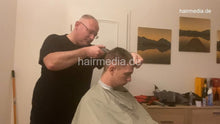 Charger l&#39;image dans la galerie, 2012 20211113 homeoffice buzz headshave by hobbybarber