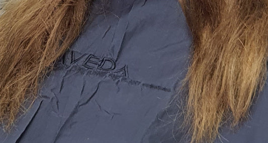 e0002 unique Aveda cape used