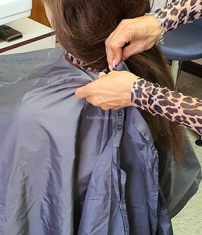 e0004 unique LC2 shampoo and haircutcape waterproof used