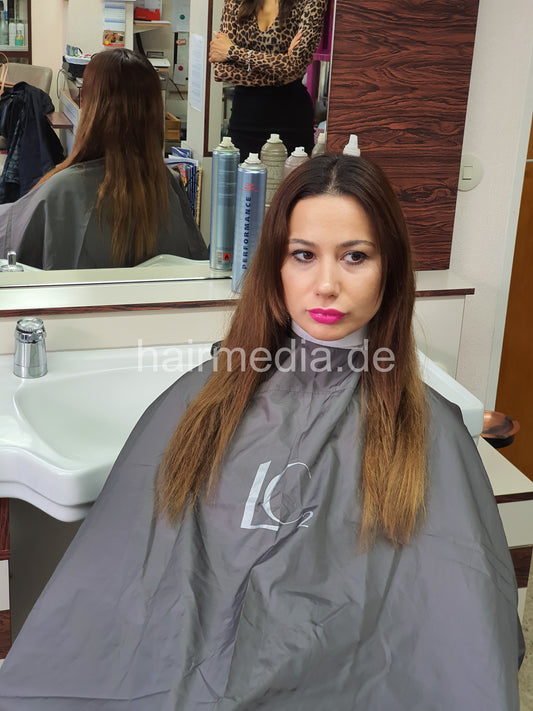 e0004 unique LC2 shampoo and haircutcape waterproof used