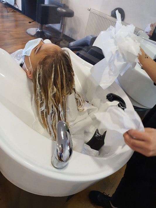 4115 TabeaH  Balayage torture Part 2, shampooing parts 67 min HD video for download