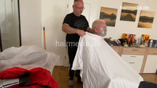 Laden Sie das Bild in den Galerie-Viewer, 2012 20220418 barberchair 2 buzz clippercut and tint homesssion