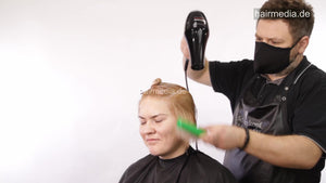 1184 Moldavia 211213 Albina bleaching shampoo and short haircut