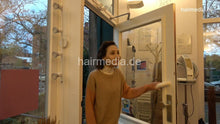 Load image into Gallery viewer, 1182 21_11_07 MichelleB backward wash salon shampooing in pink PVC cape