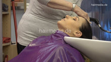 Cargar imagen en el visor de la galería, 1182 21_11_07 MichelleB backward wash salon shampooing in pink PVC cape