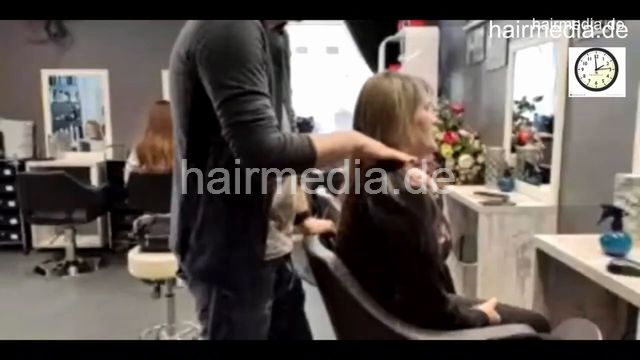 7201 Ukrainian hairdresser in Kaunas 220330 drycut 2 bob cut