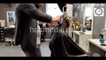 Cargar imagen en el visor de la galería, 7201 Ukrainian hairdresser in Kaunas 220330 drycut 2 bob cut