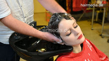 将图片加载到图库查看器，1205 2 NatalieK pretty black hair ASMR shampoo by barber