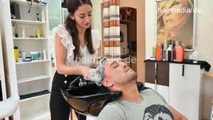 1207 Philipp barber by Leyla backward salon shampooing