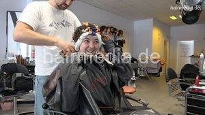 7202 Ukrainian hairdresser in Berlin 220515 1st 3 perm