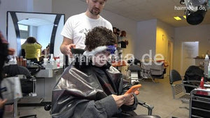 7202 Ukrainian hairdresser in Berlin 220515 1st 3 perm