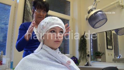 7056 Maja blonde long teen hair 2 perm