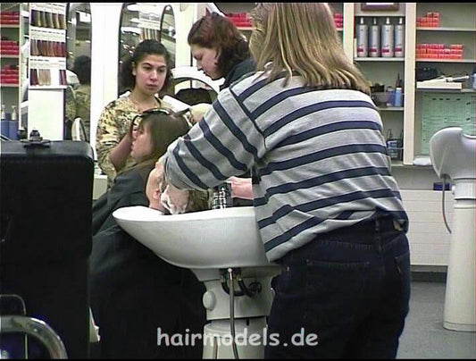 331 misc salon backward 1990 shampooing 15 clients