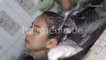 Laden Sie das Bild in den Galerie-Viewer, 359 Claire 1, 3x backward 1x forward wash in asian salon by barber