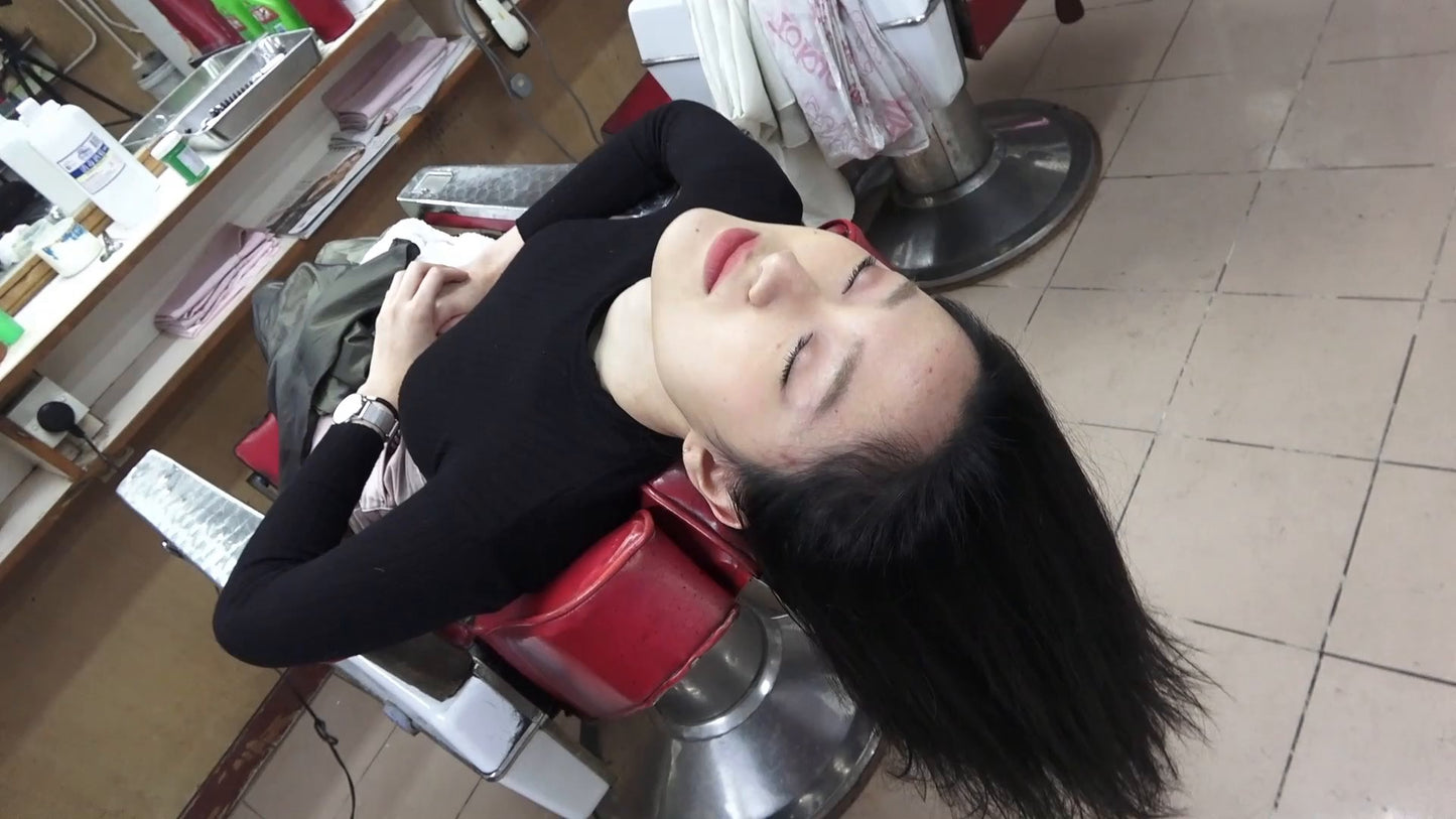 359 Julia 2,  1x forward 1x backward wash by barber