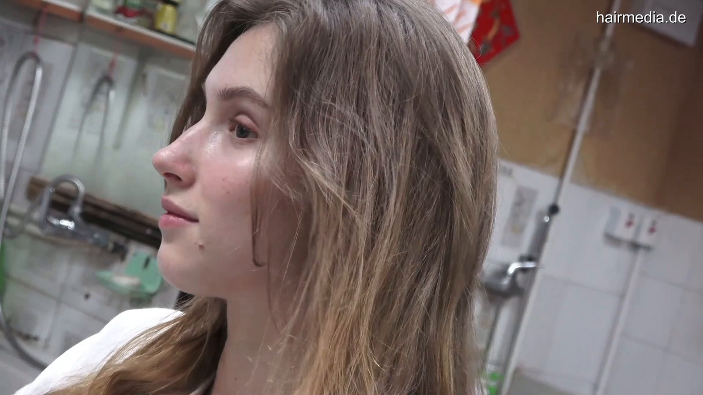 359 Ksenia 2020 3x backward shampoo by barber