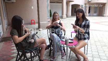 374 3 Alexandra Maya by Neda shampooing