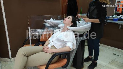 396 Alejandra long hair shampoo and blow out long hair, spanish soundtrack