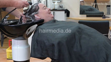 Laden Sie das Bild in den Galerie-Viewer, 397 MartinaS XXL hair by barber backward shampooing and haircare