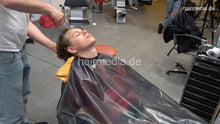 Load image into Gallery viewer, 7202 Ukrainian hairdresser in Berlin 220515 3rd 4 perm finish rinse, haircut blow