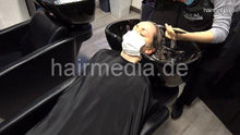 Load image into Gallery viewer, 4116 17 Susanne by headscarfe barberette Lilly highlighting torture shampoo and continue