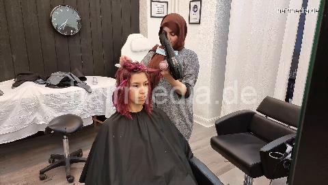 4116 Geraldine going pink Part 3 going pink at the shampoostation