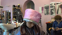 Laden Sie das Bild in den Galerie-Viewer, 7202 Ukrainian hairdresser in Berlin 220515 4th 3 teen perm set