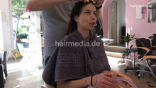 Laden Sie das Bild in den Galerie-Viewer, 7202 Ukrainian hairdresser in Berlin 220515 5th 2 perm
