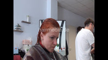 将图片加载到图库查看器，7202 Ukrainian hairdresser in Berlin 220515 6th 1 shampooing redhead Zoya controlled