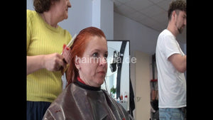 7202 Ukrainian hairdresser in Berlin 220515 6th 1 shampooing redhead Zoya controlled