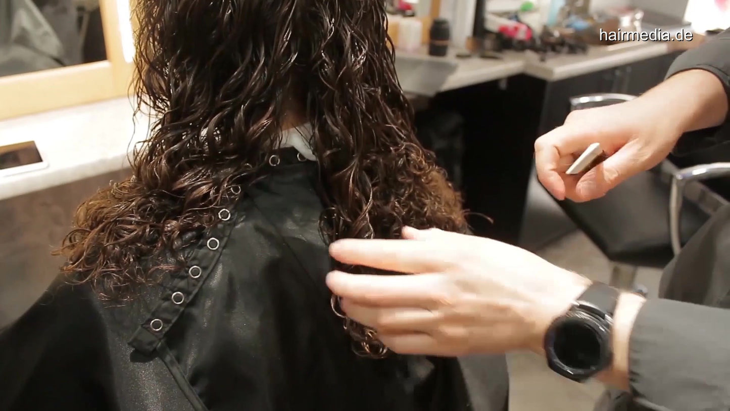7200 Ukrainian lady 3 post perm haircut by Ukrainian barber