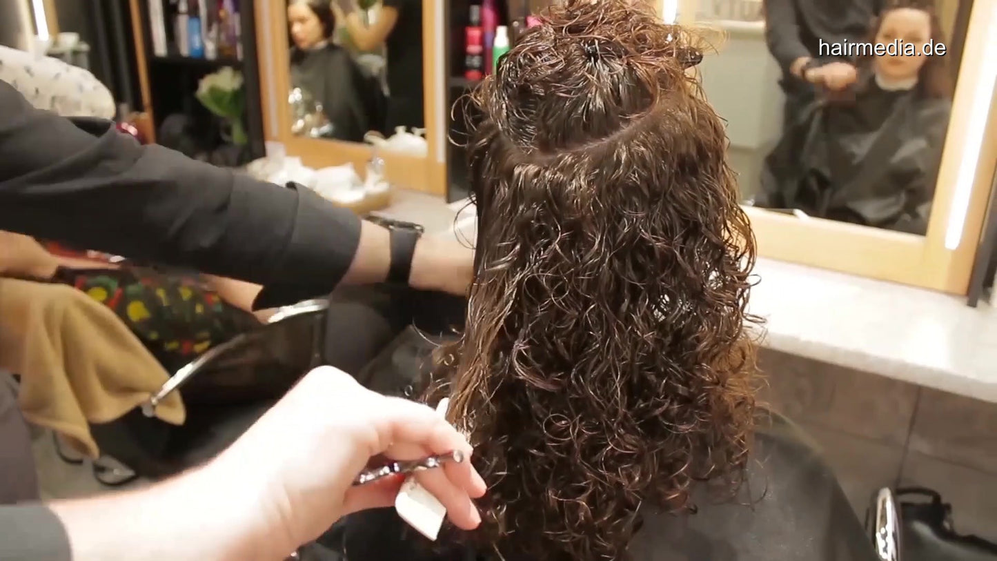 7200 Ukrainian lady 3 post perm haircut by Ukrainian barber