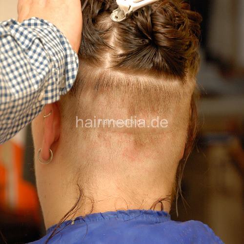 8152 Selina undercut by barber