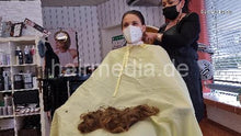 Carica l&#39;immagine nel visualizzatore di Gallery, 8158 MarieM 2105 3 haircut in large yellowcape tie closure