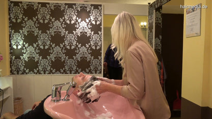 8162 Hobbybarber Mic Dzaklina controlled 3 barber wash