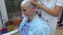 Load image into Gallery viewer, 8400 Amy headshave in barbershop by female barber JelenaB