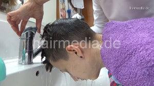 8400 Jovana 201024 forward hair ear and face wash