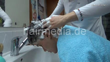 Charger l&#39;image dans la galerie, 8400 Tany 3 forward shampoo head hair ear and face in barberchair