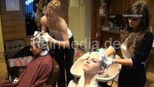 Cargar imagen en el visor de la galería, 9051 JuliaR redhead by Sibel 1 salon backward bowl hair washing