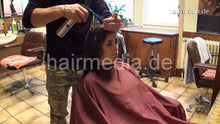 Load image into Gallery viewer, 9073 11 JaninaS by barber Davide upright position shampooing in salon