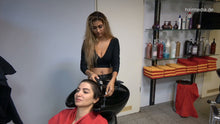 Carica l&#39;immagine nel visualizzatore di Gallery, 9092 Zoya wet XXL hair shampooing Marinela 2 backward in leatherpants TRAILER