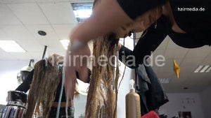 9092 Zoya 1 XXL hair self shampooing in leatherpants in salon