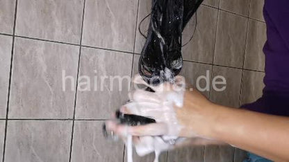 9093 08 Bubbling Hair Shampooing